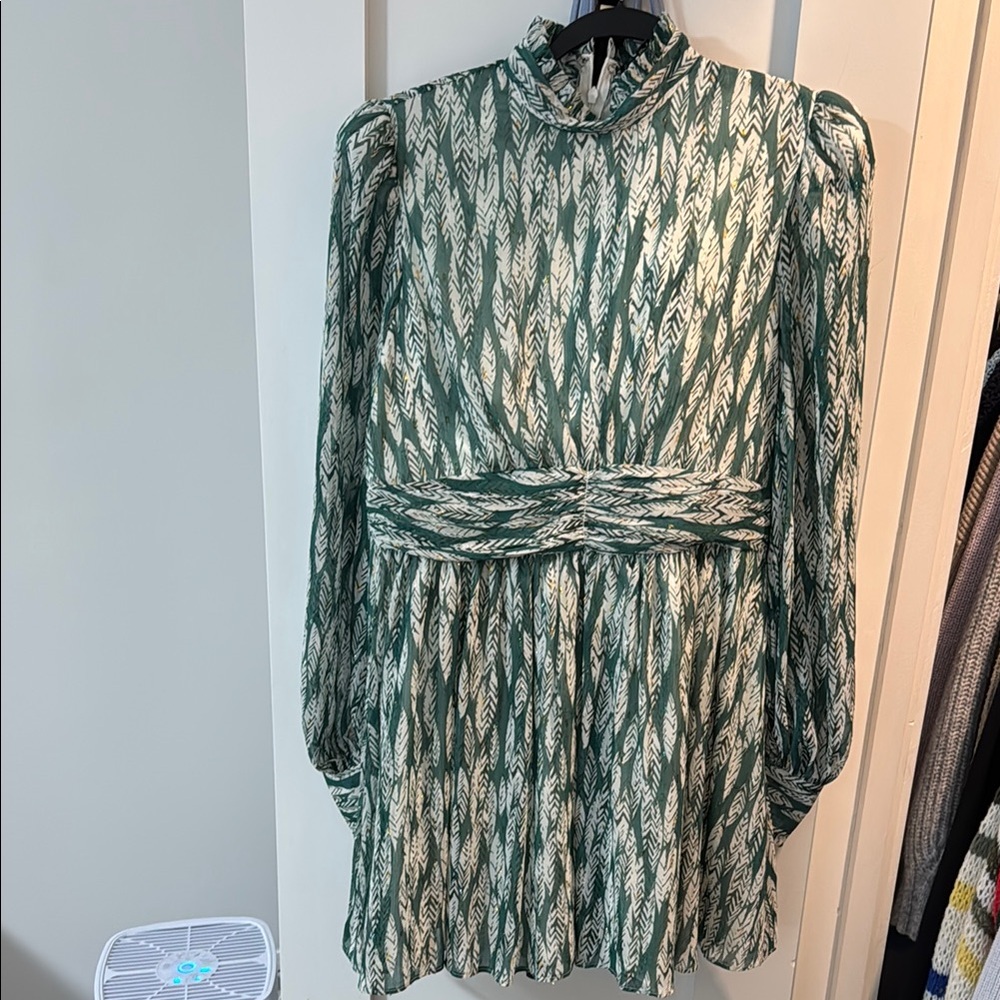 Elegant Green Patterned Dress